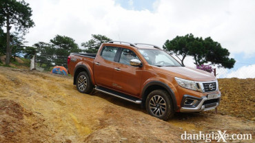 Đâu là lí do khiến Nissan Navara chạy đầy đường tại Việt Nam?